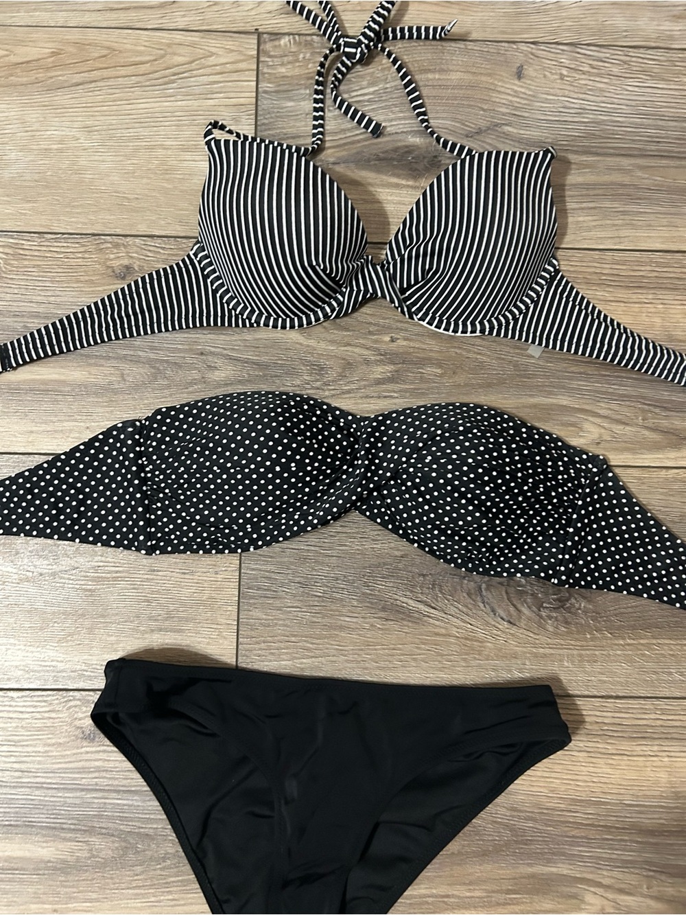 Shade & Shore Black Swimwear Top